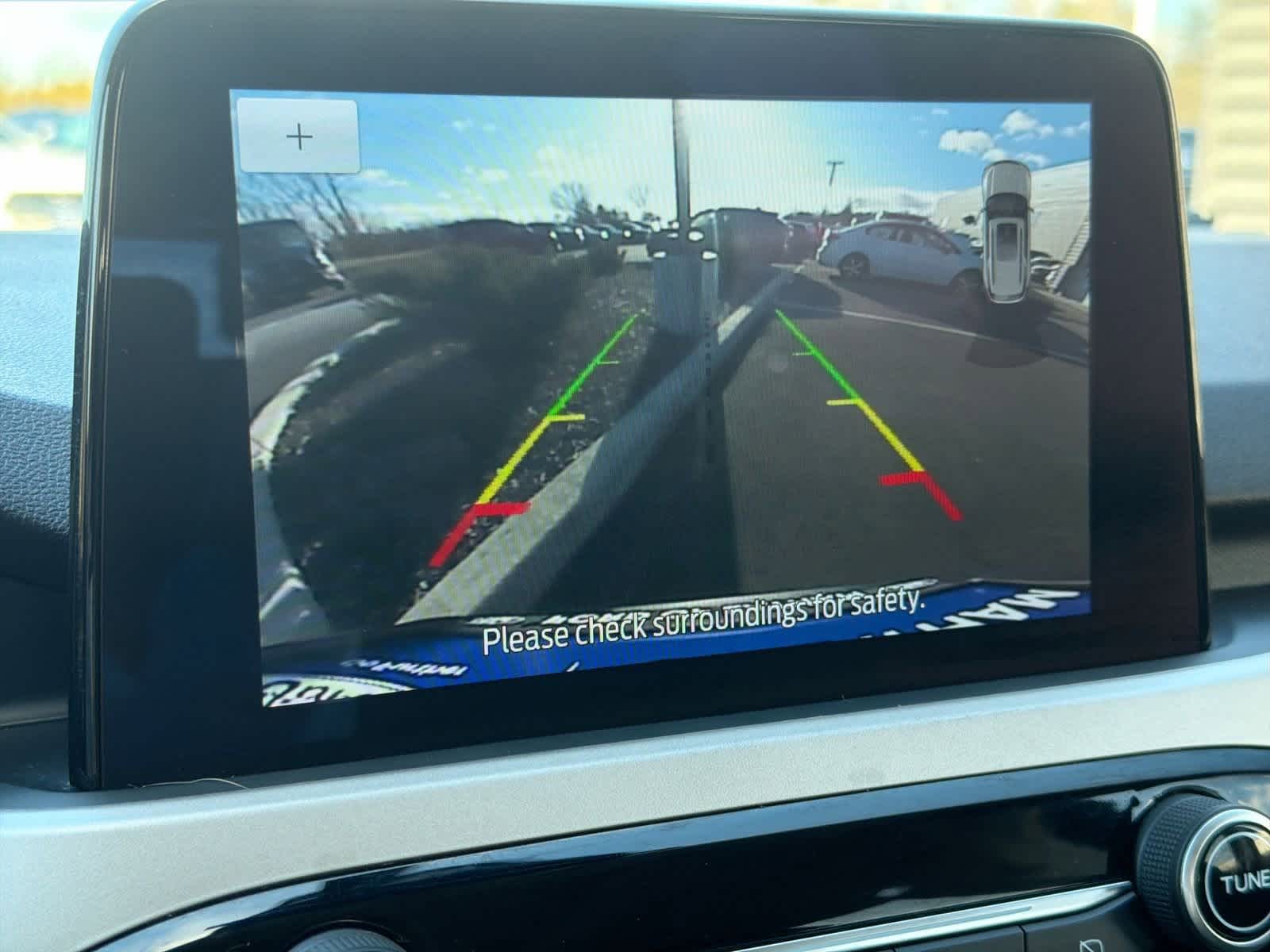 Thumbnail: 2022 Ford Escape - 32