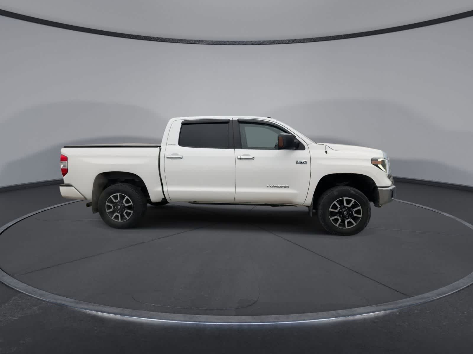 Thumbnail: 2019 Toyota Tundra - 9