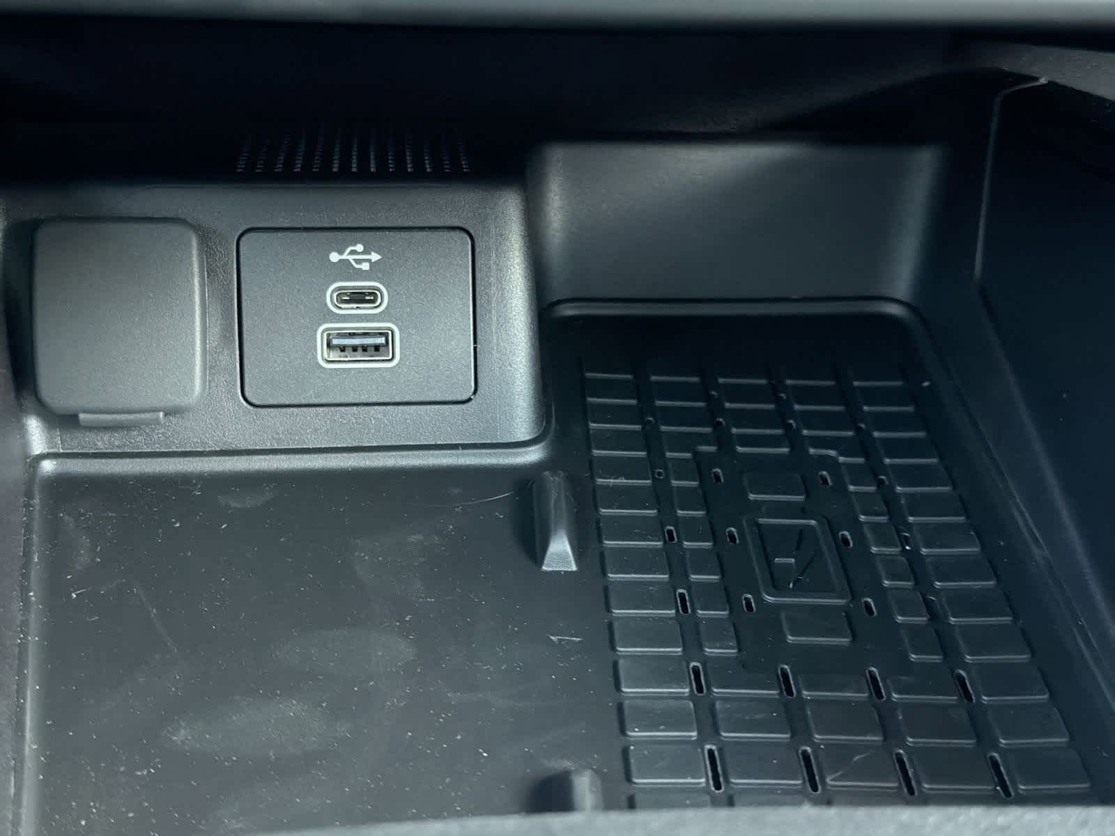 Thumbnail: 2025 Ford Bronco Sport - 31