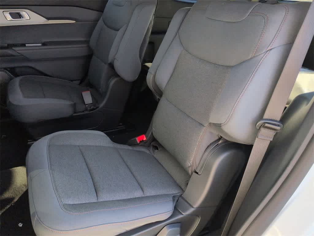 Thumbnail: 2026 Ford Explorer - 20