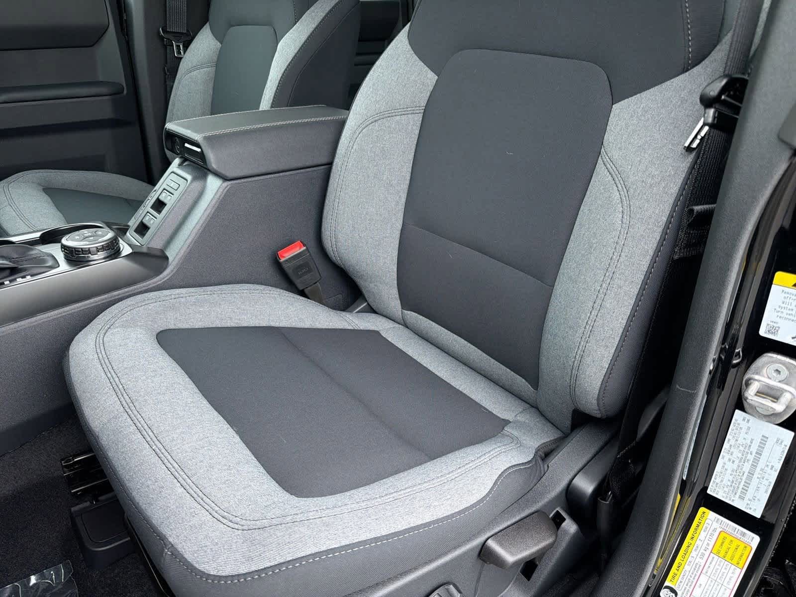 Thumbnail: 2025 Ford Bronco - 17