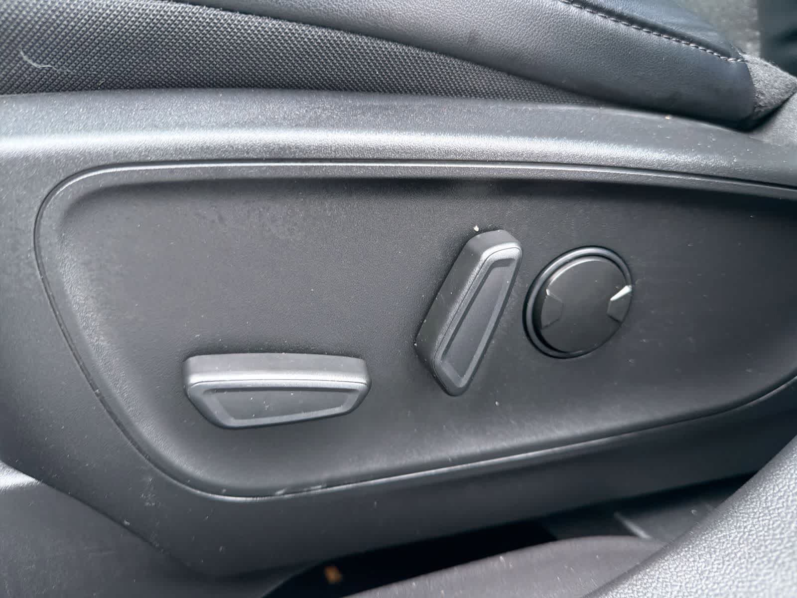 Thumbnail: 2023 Ford Escape - 18