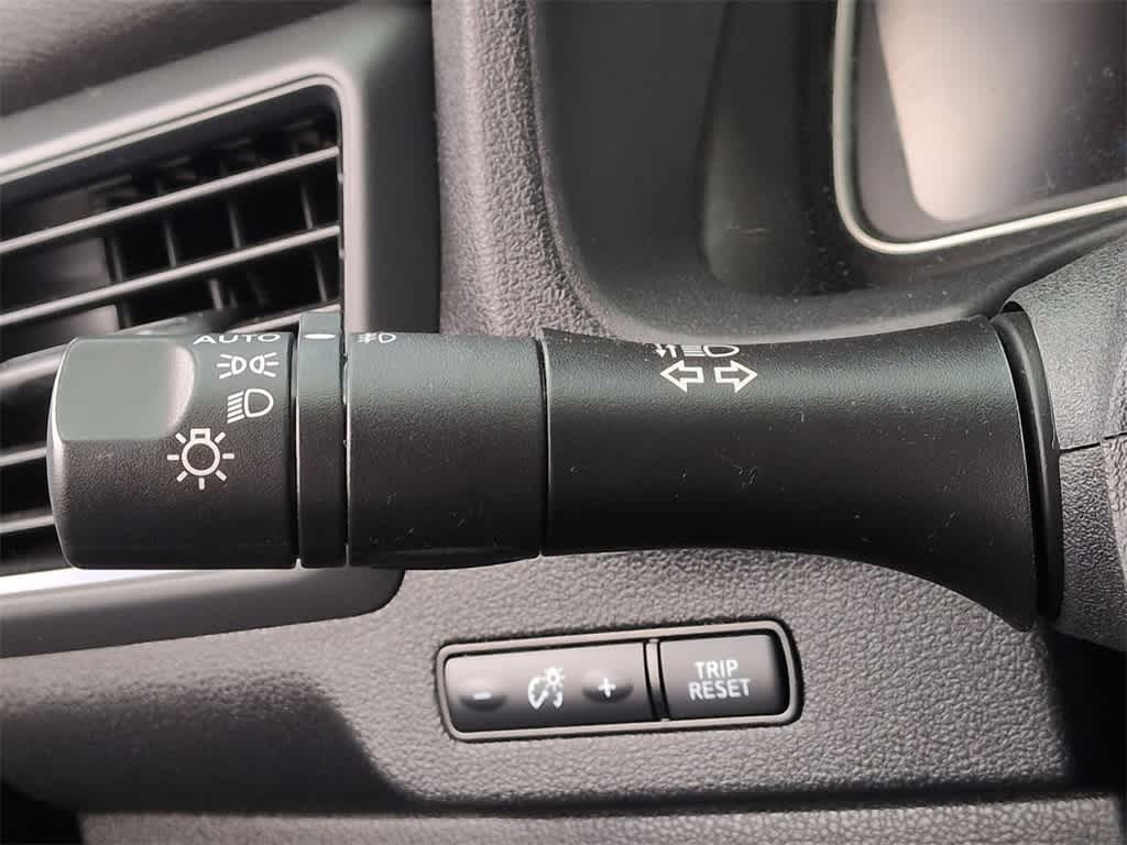 Thumbnail: 2019 Nissan Leaf - 27