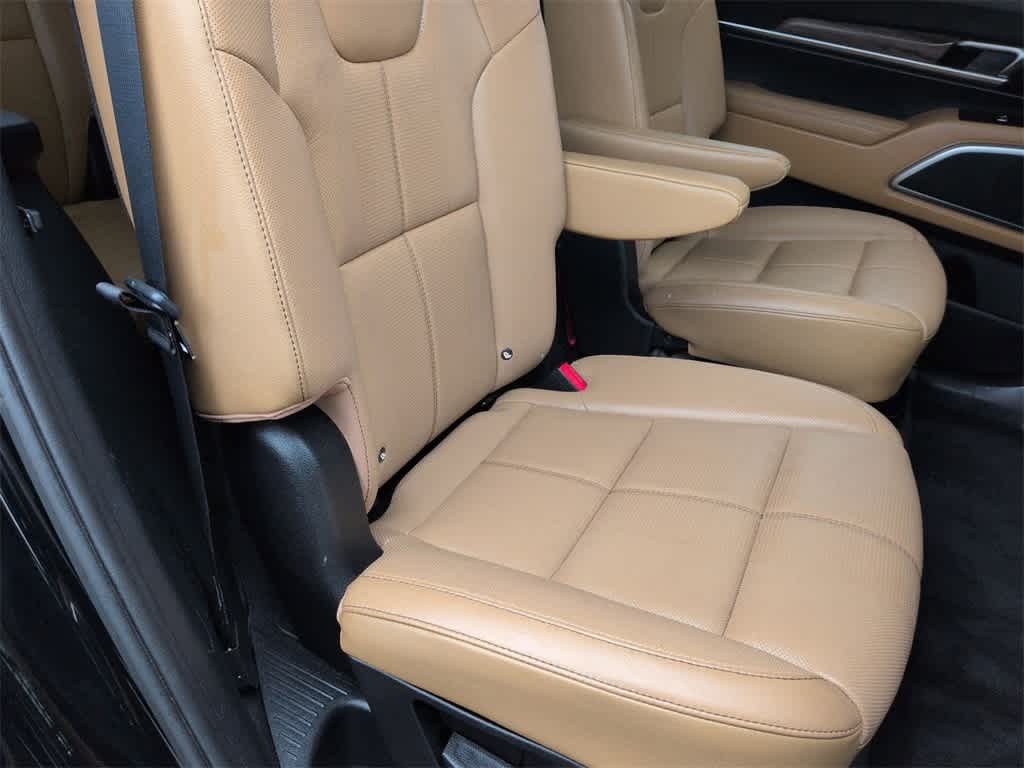 Thumbnail: 2020 Kia Telluride - 22