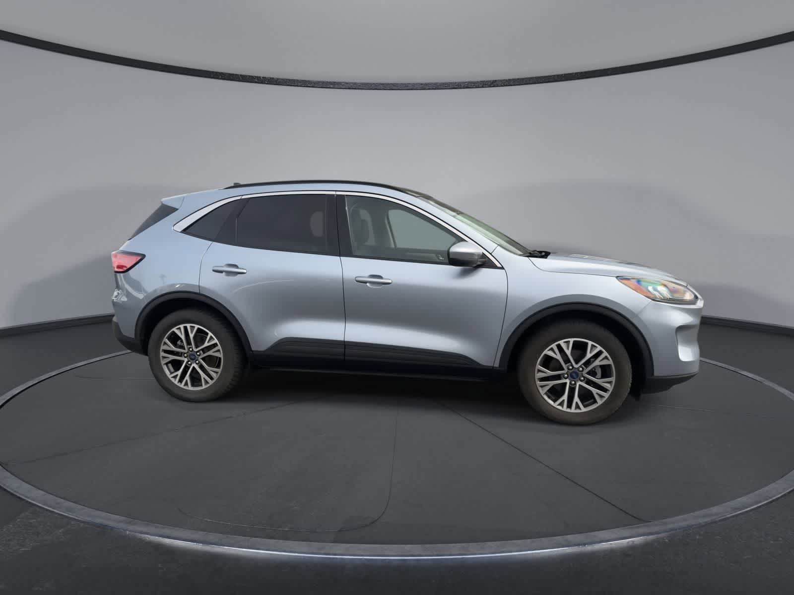 Thumbnail: 2022 Ford Escape - 9