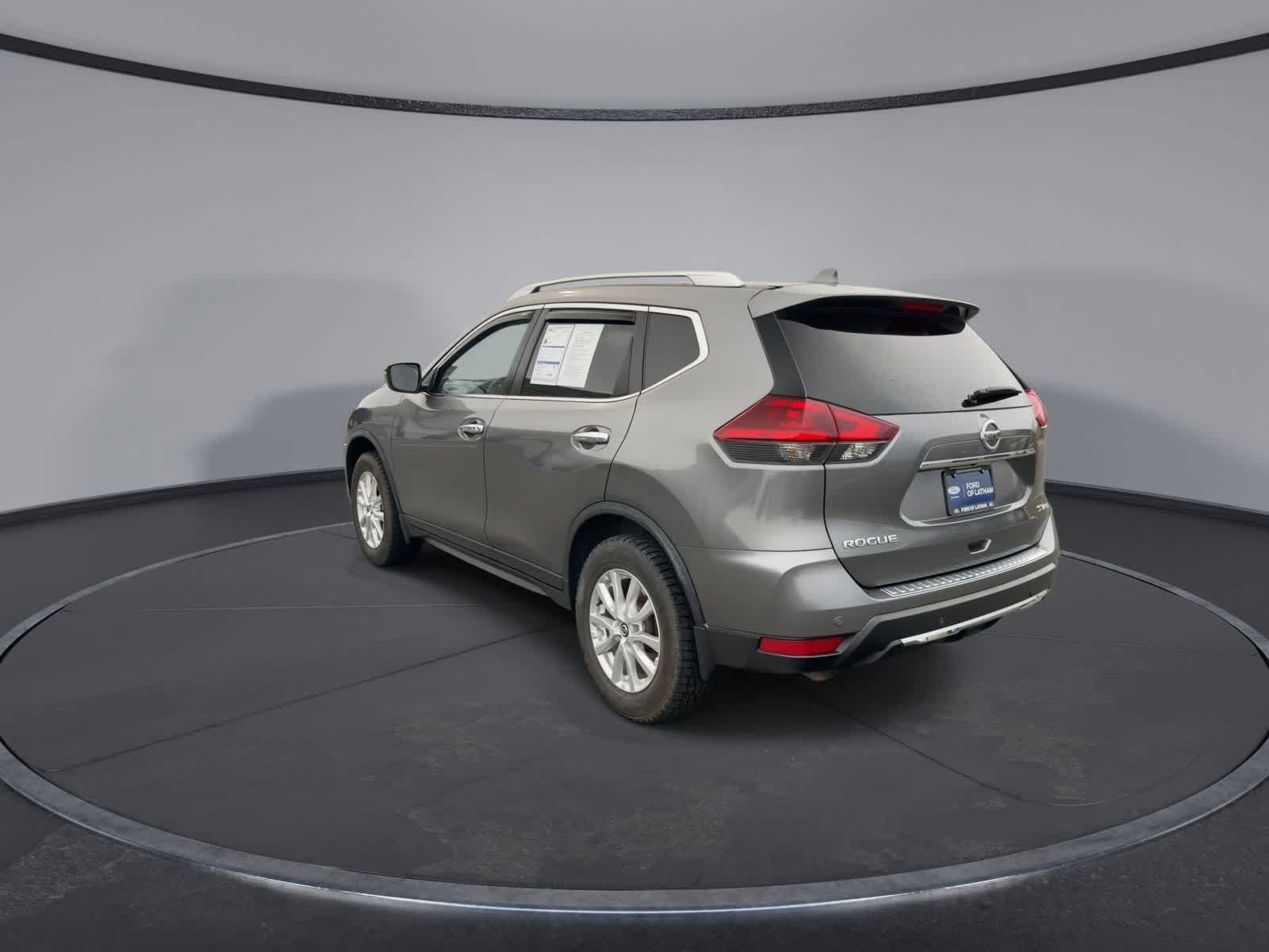 Thumbnail: 2020 Nissan Rogue - 6