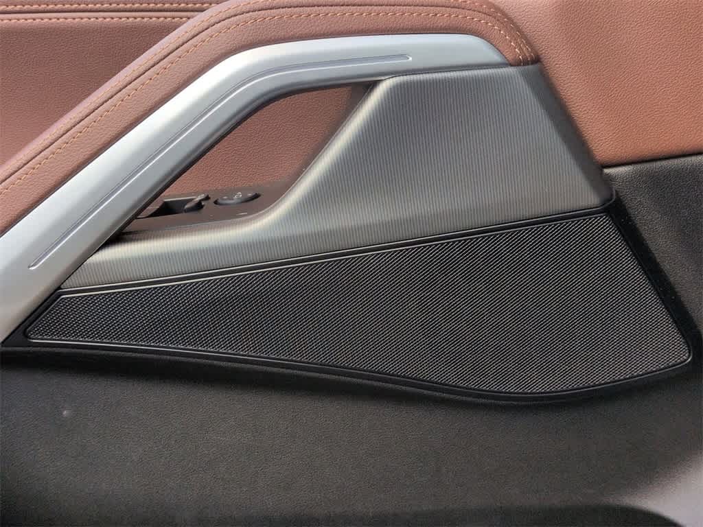 Thumbnail: 2021 BMW X6 - 32