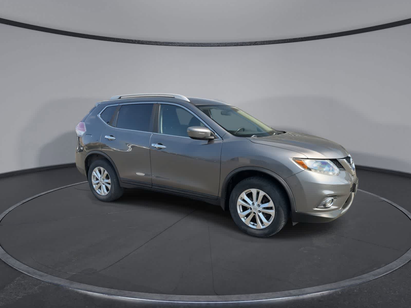 Thumbnail: 2016 Nissan Rogue - 2