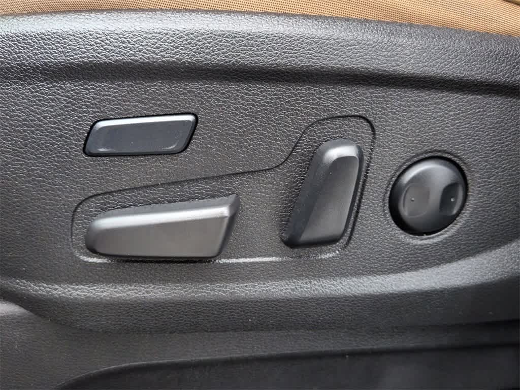 Thumbnail: 2020 Kia Telluride - 18