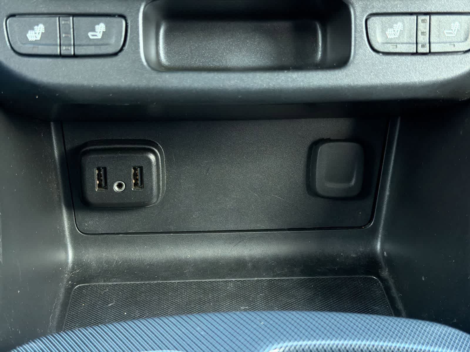 Thumbnail: 2020 Chevrolet Colorado - 31