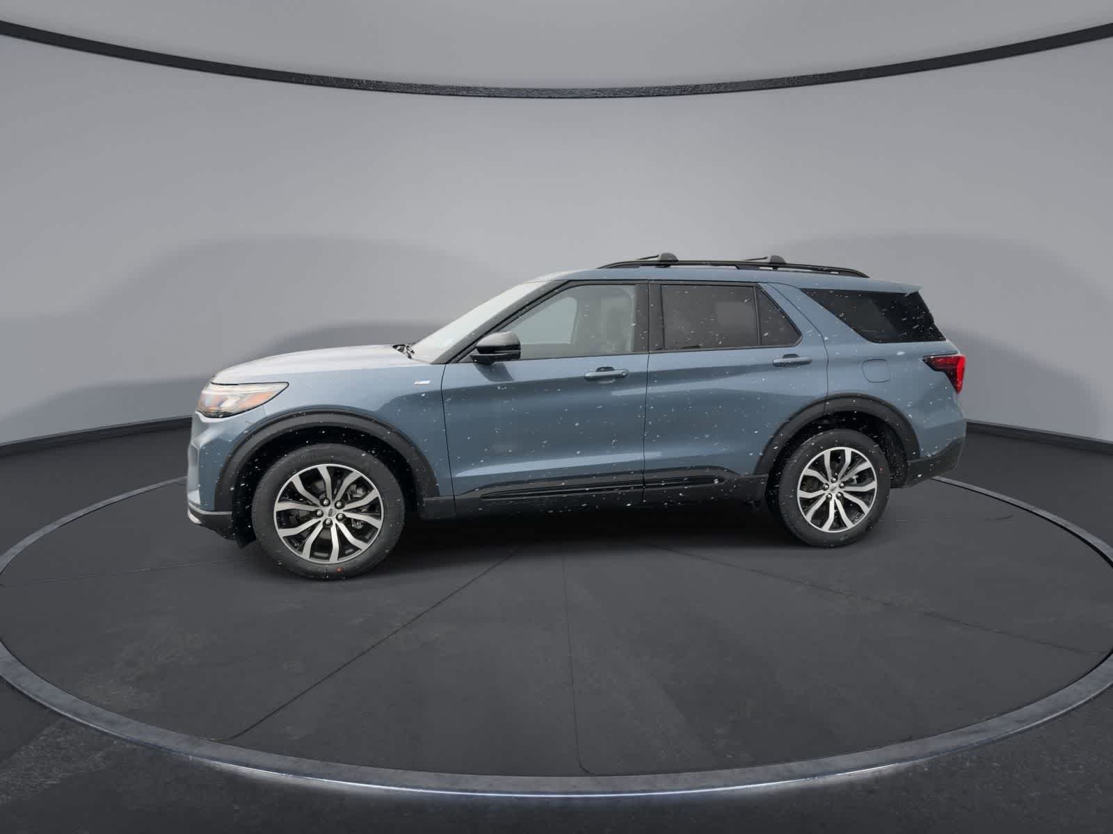 Thumbnail: 2026 Ford Explorer - 5