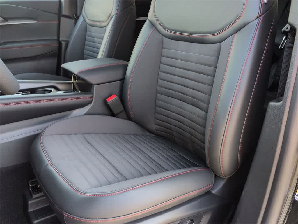 Thumbnail: 2025 Ford Explorer - 17