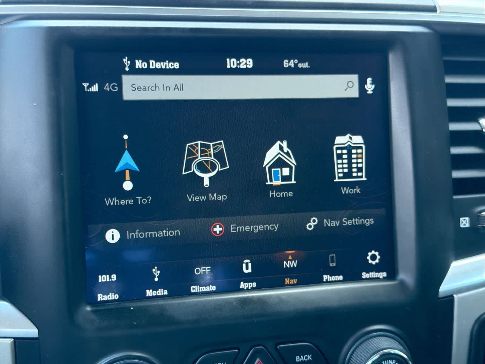 Thumbnail: 2019 RAM 1500 Classic - 30