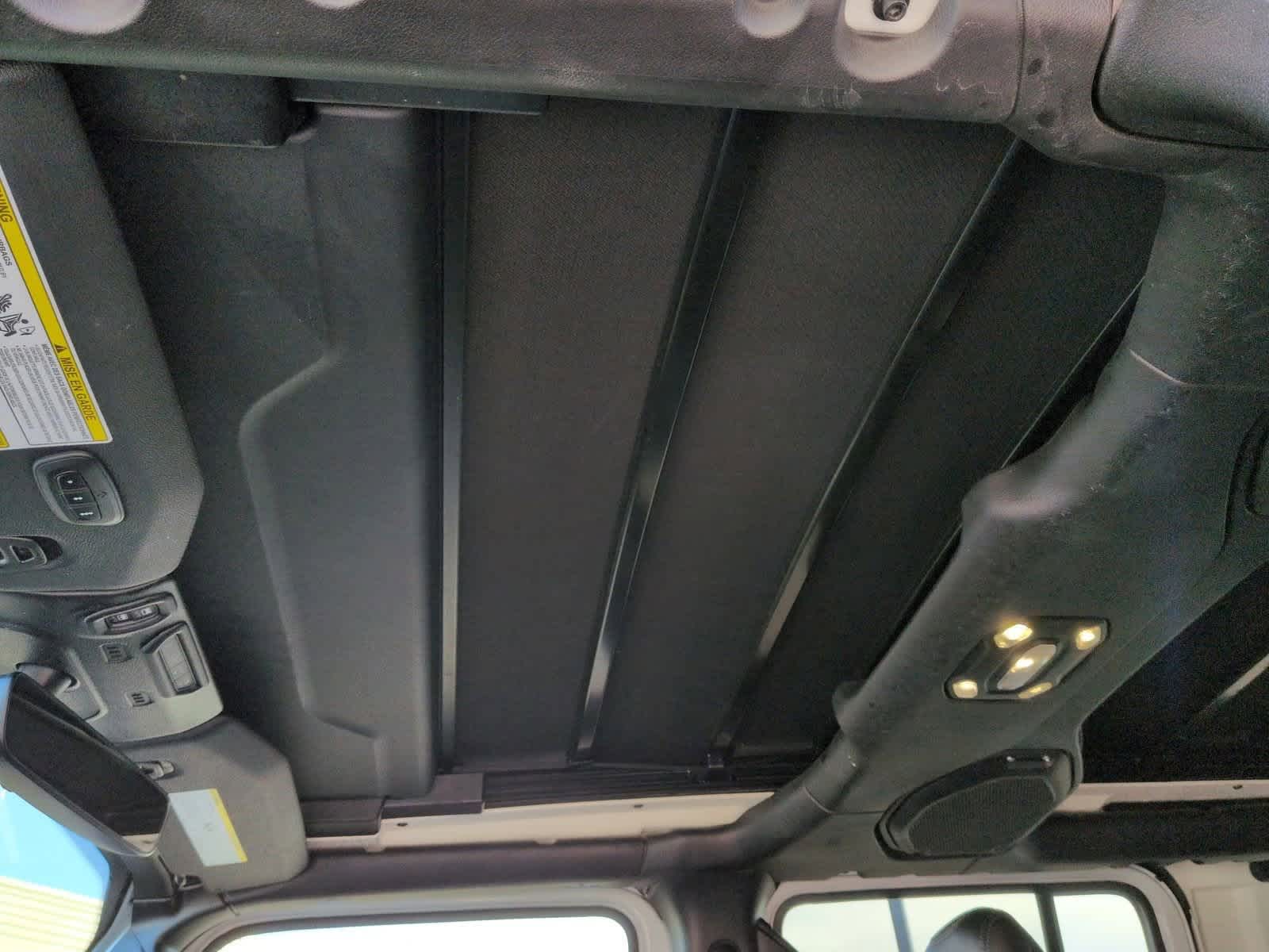 Thumbnail: 2021 Jeep Wrangler - 20