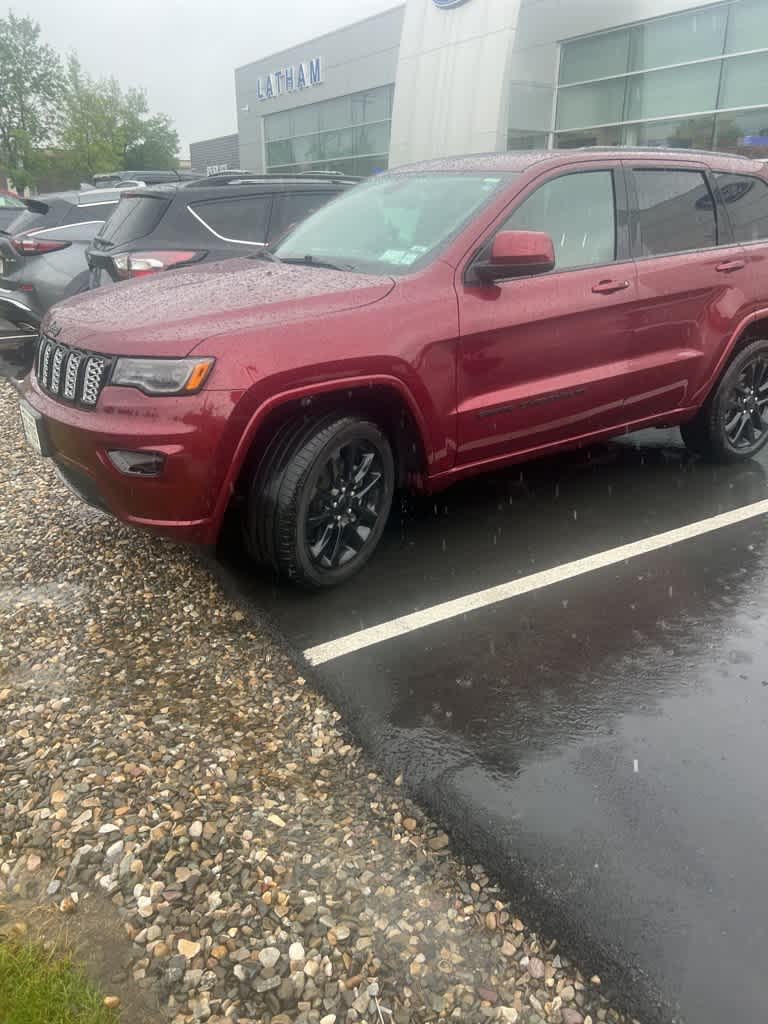 Thumbnail: 2022 Jeep Grand Cherokee - 1