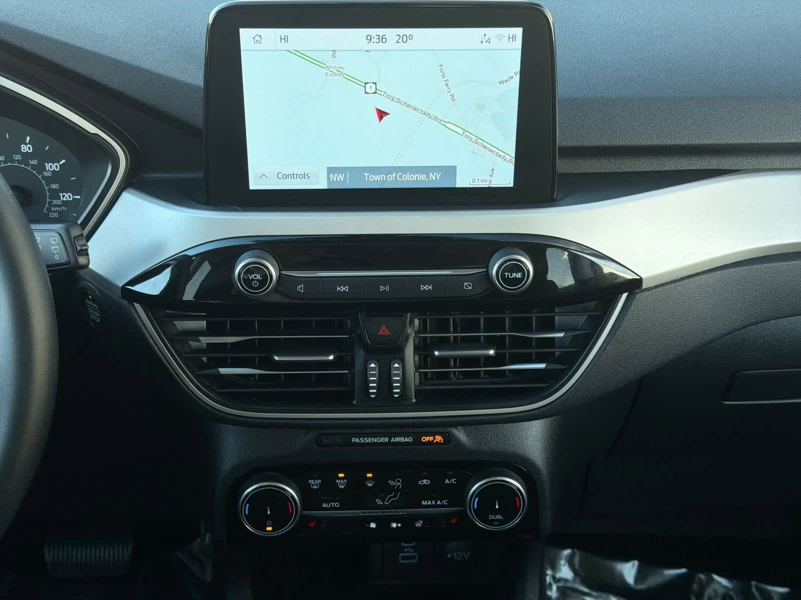 Thumbnail: 2022 Ford Escape - 30