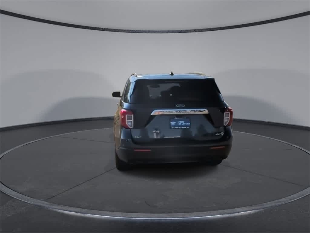 Thumbnail: 2022 Ford Explorer - 7