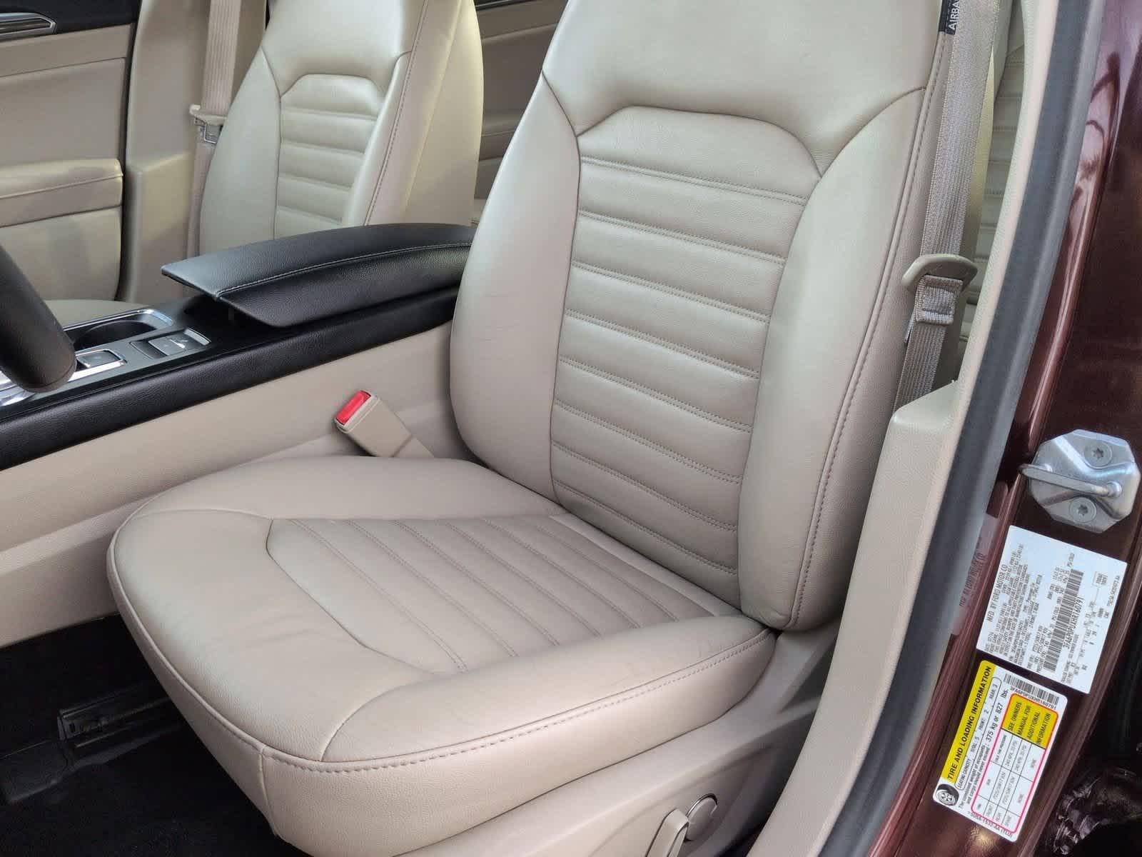 Thumbnail: 2017 Ford Fusion - 17