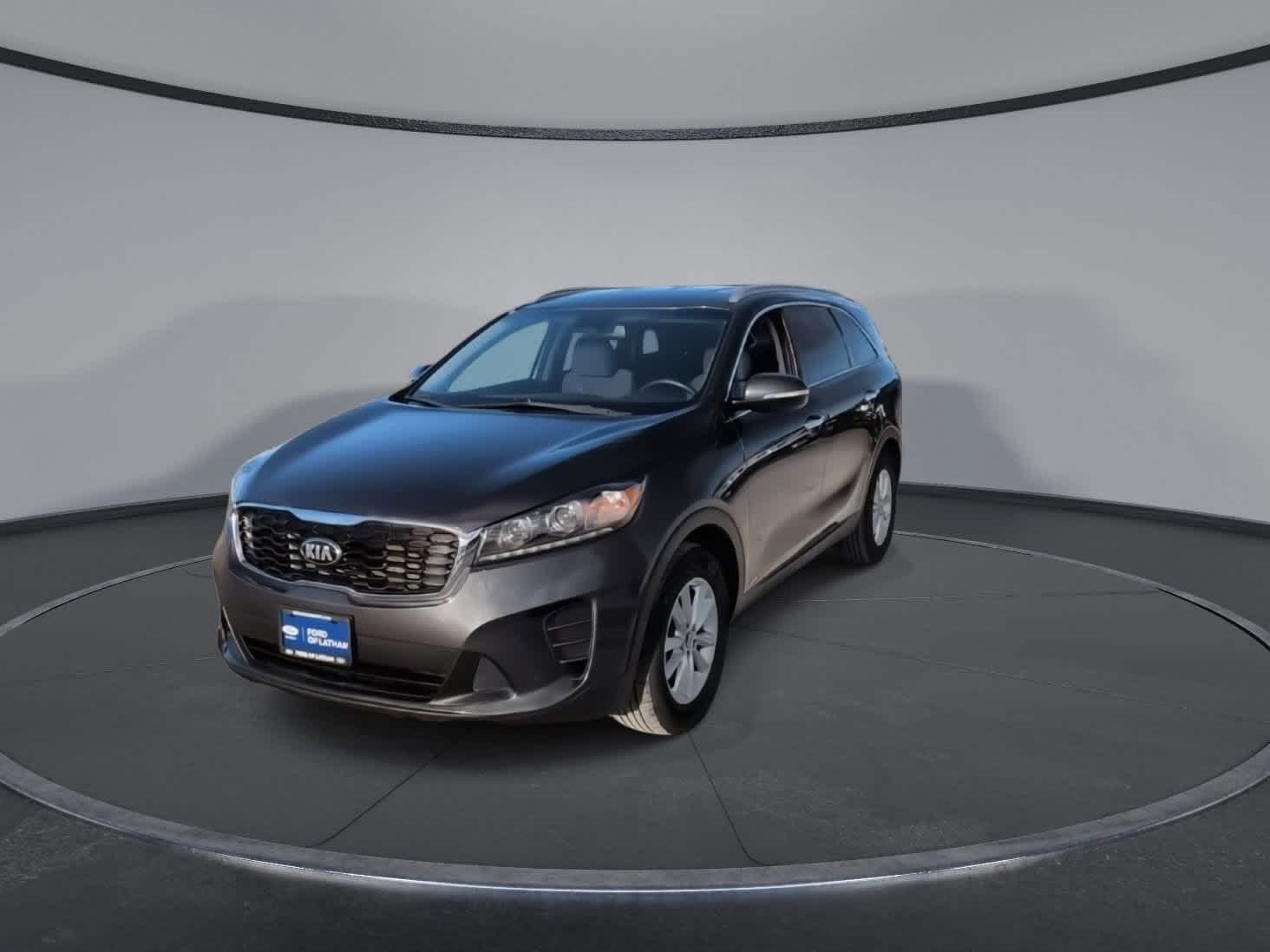 Thumbnail: 2019 Kia Sorento - 3