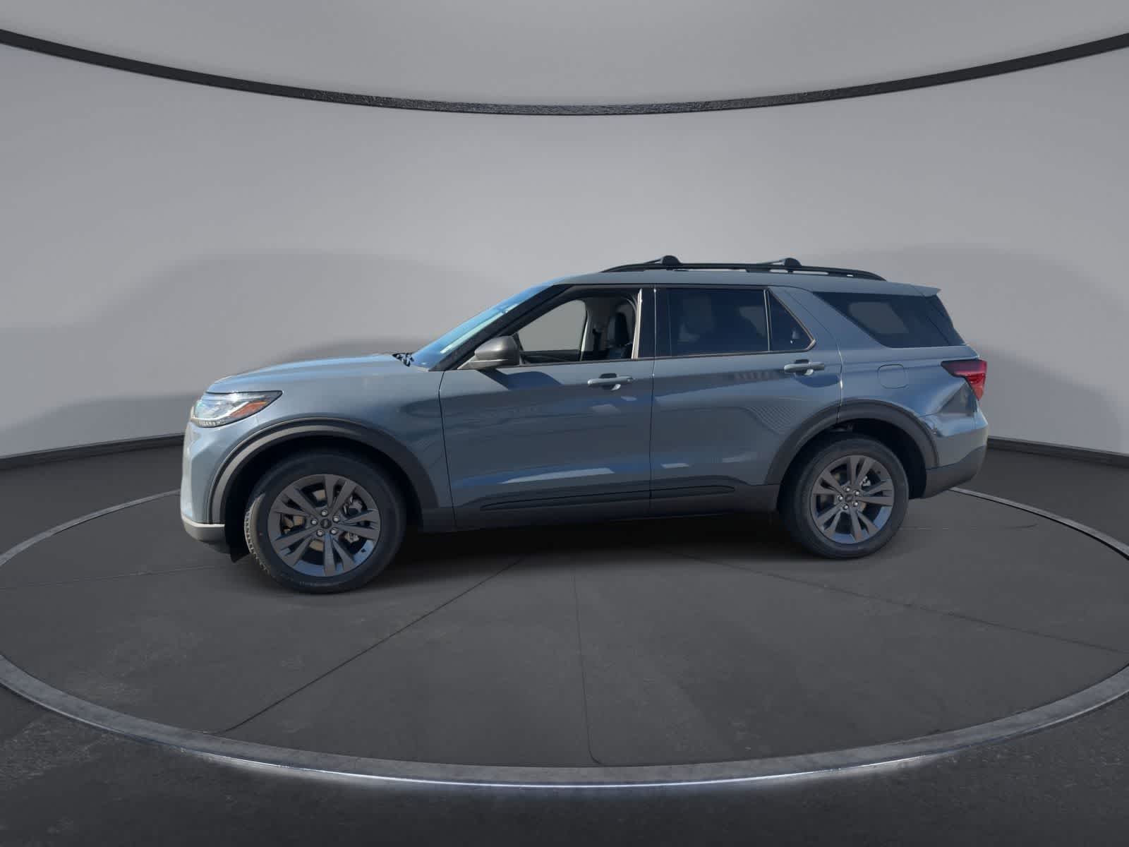 Thumbnail: 2026 Ford Explorer - 5