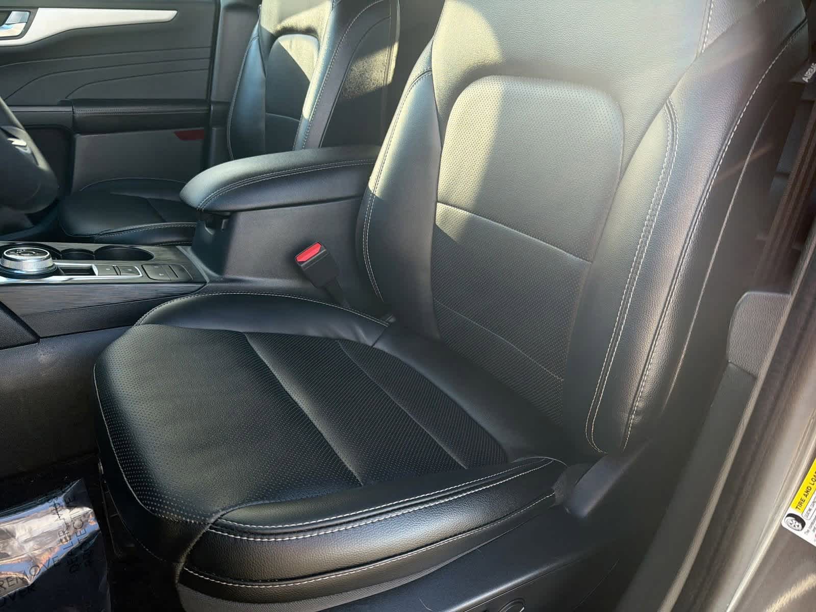 Thumbnail: 2022 Ford Escape - 17