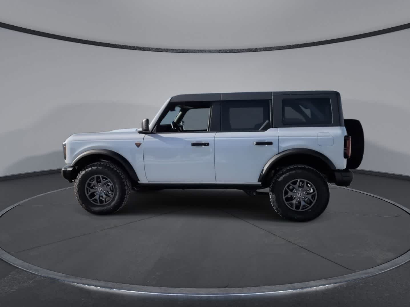 Thumbnail: 2025 Ford Bronco - 5