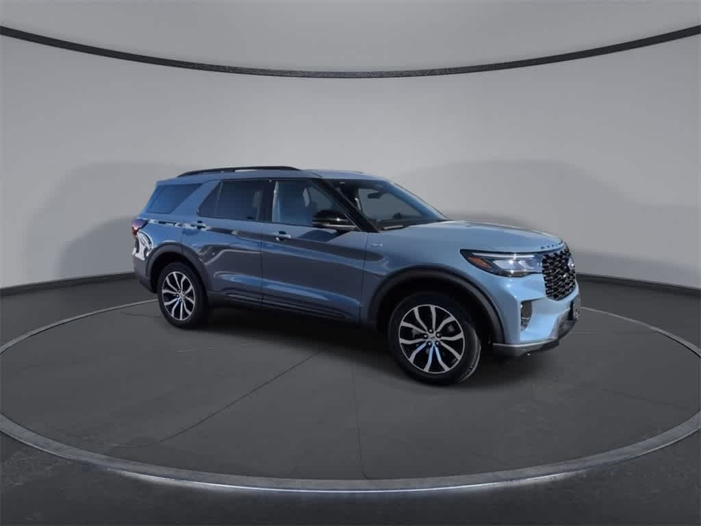 Thumbnail: 2026 Ford Explorer - 2