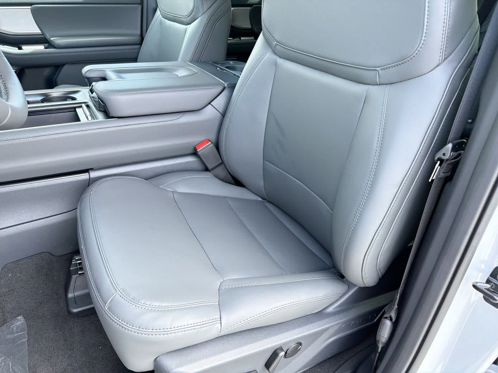 Thumbnail: 2026 Ford Expedition - 17