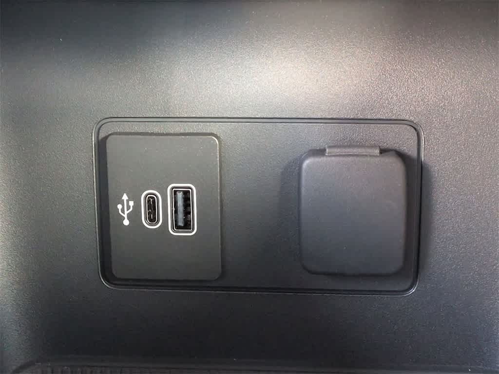 Thumbnail: 2026 Ford Explorer - 32