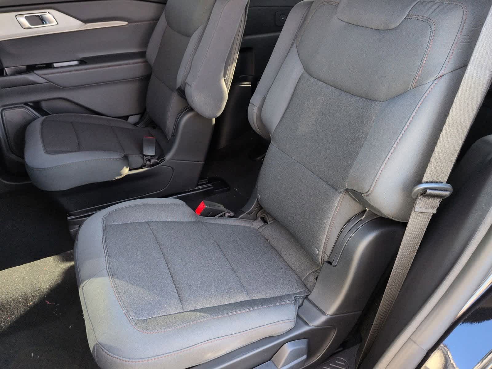 Thumbnail: 2026 Ford Explorer - 20