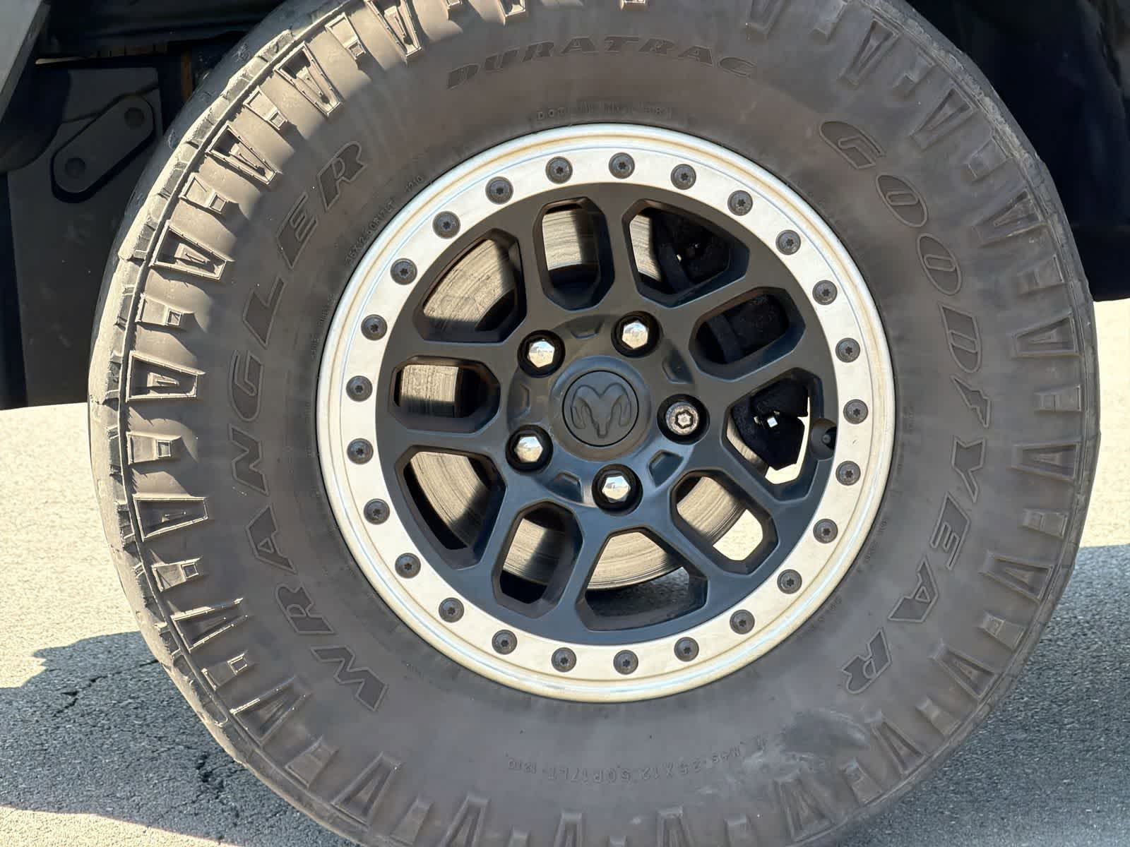 Thumbnail: 2019 RAM 1500 Classic - 14