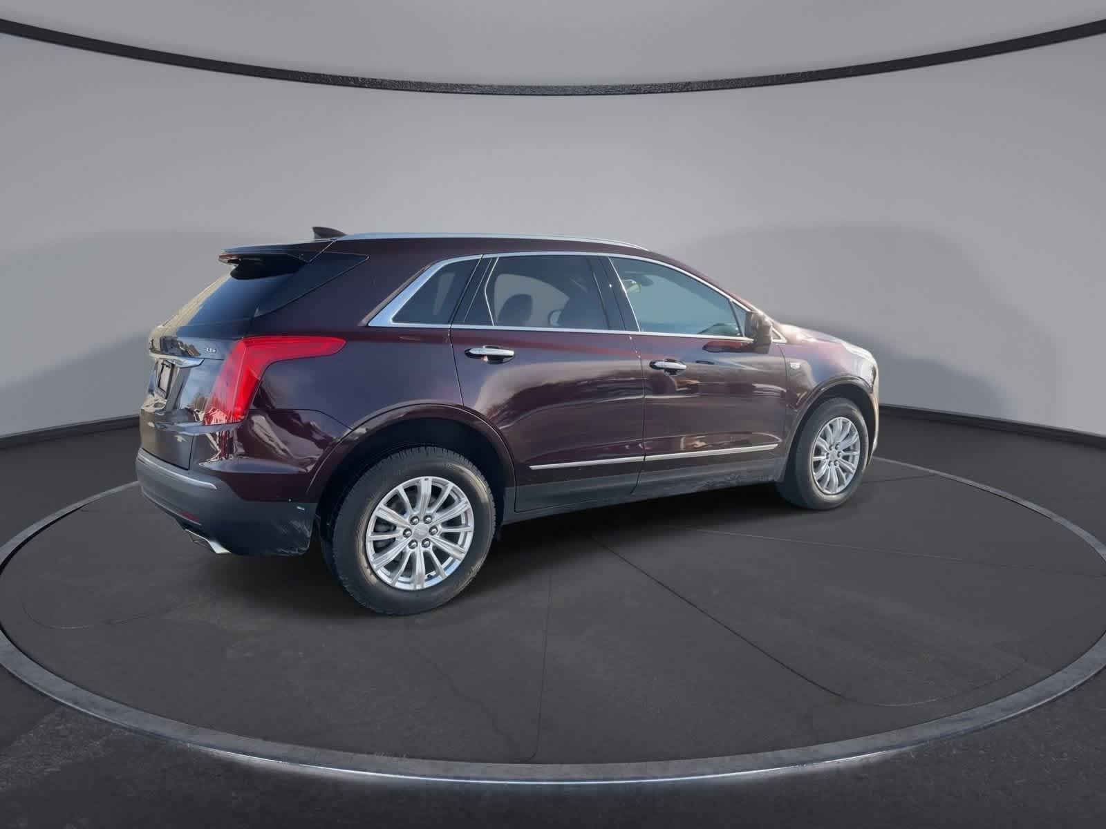 Thumbnail: 2018 Cadillac XT5 - 8