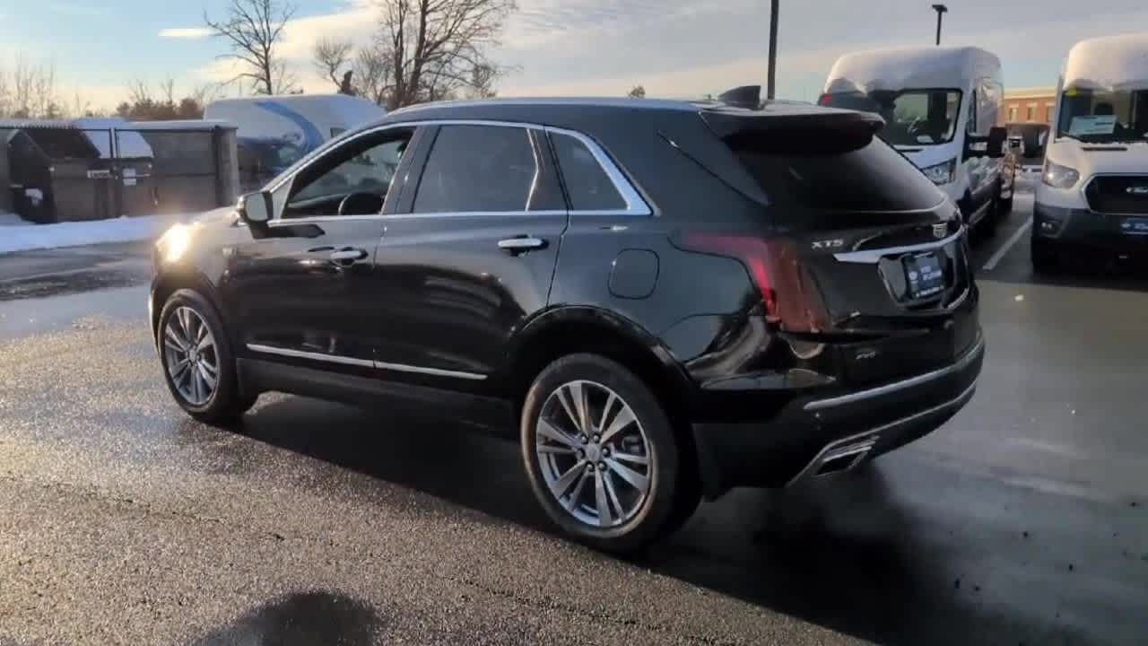 Thumbnail: 2025 Cadillac XT5 - 6