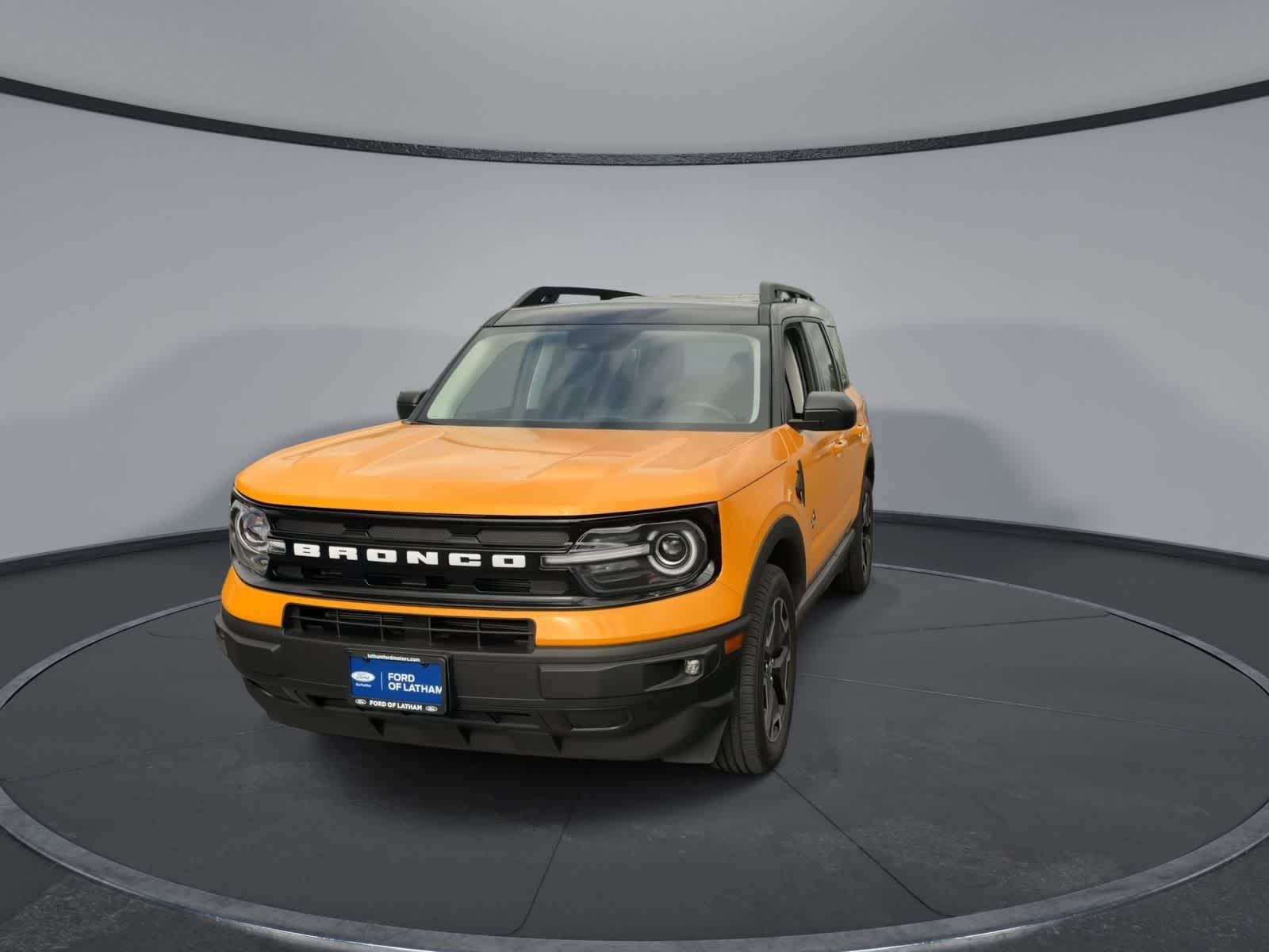 Thumbnail: 2022 Ford Bronco Sport - 3