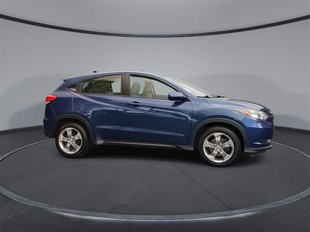 2017 Honda HR-V LX 9