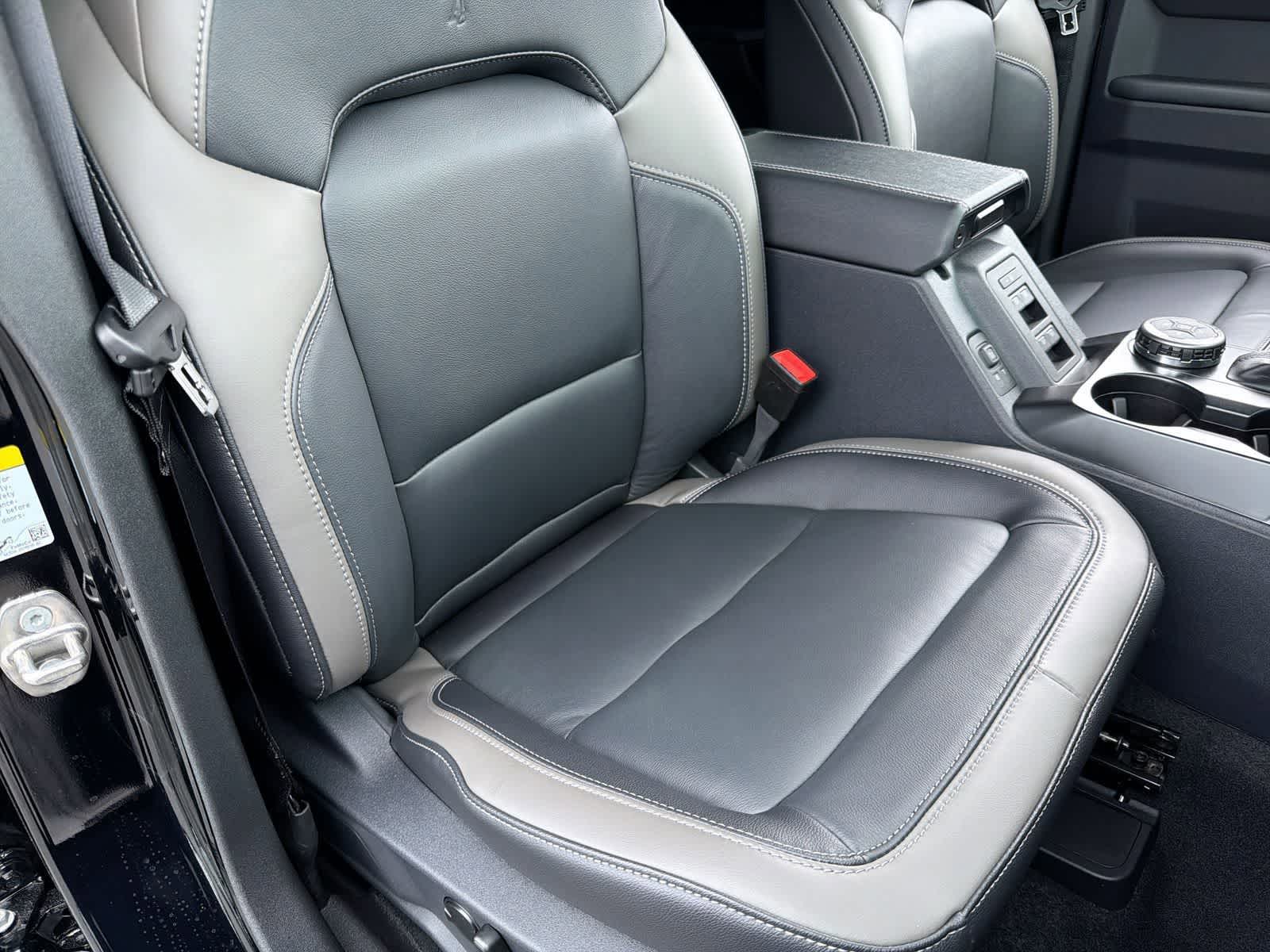 Thumbnail: 2025 Ford Bronco - 23