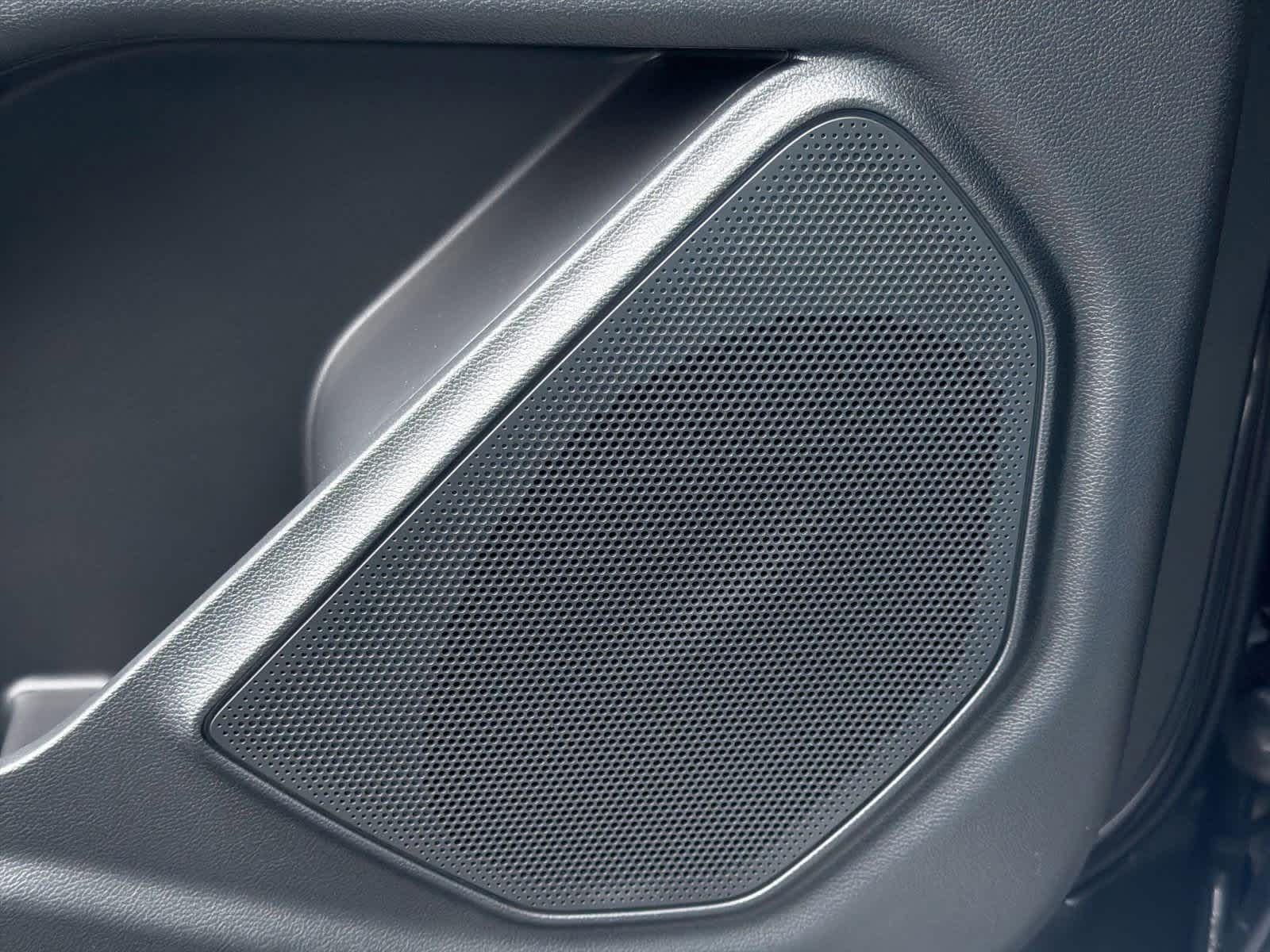 Thumbnail: 2026 Ford Explorer - 33