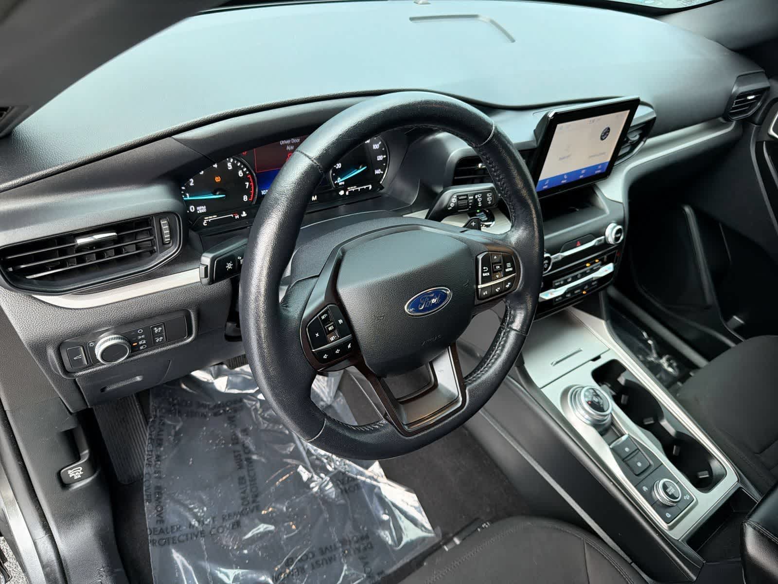 Thumbnail: 2020 Ford Explorer - 10