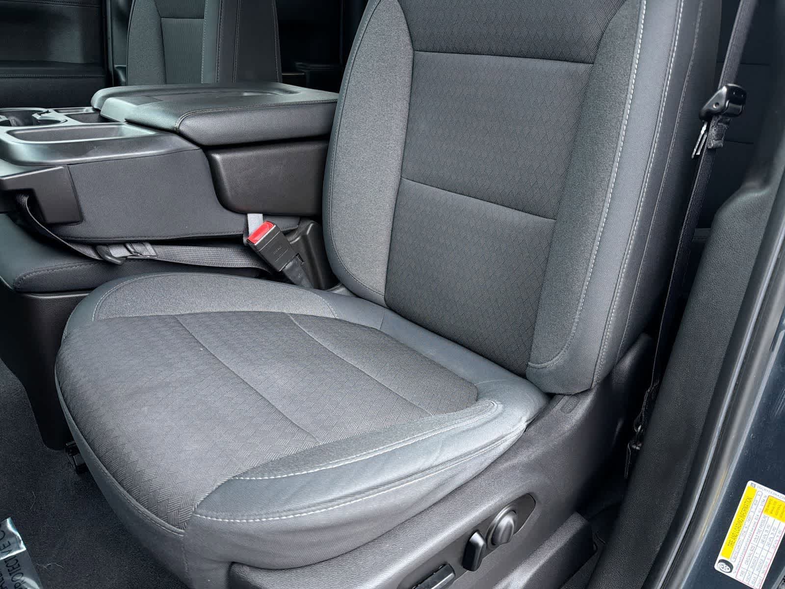 Thumbnail: 2019 Chevrolet Silverado 1500 - 17