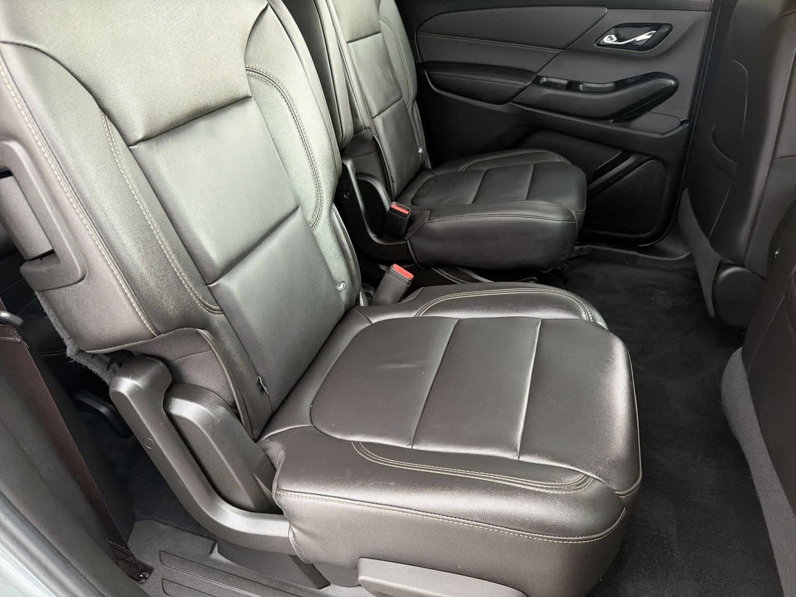 Thumbnail: 2023 Chevrolet Traverse - 21