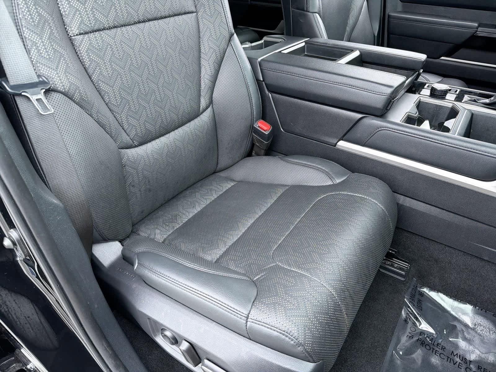 Thumbnail: 2022 Toyota Tundra - 24