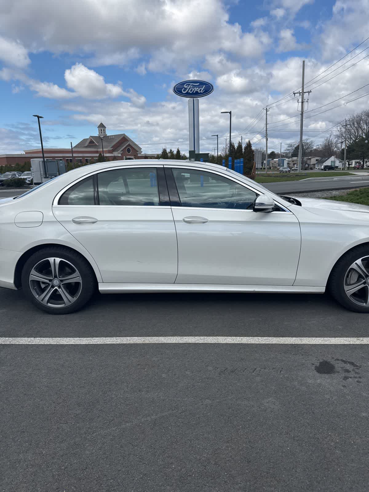 Thumbnail: 2017 Mercedes-Benz E-Class - 5