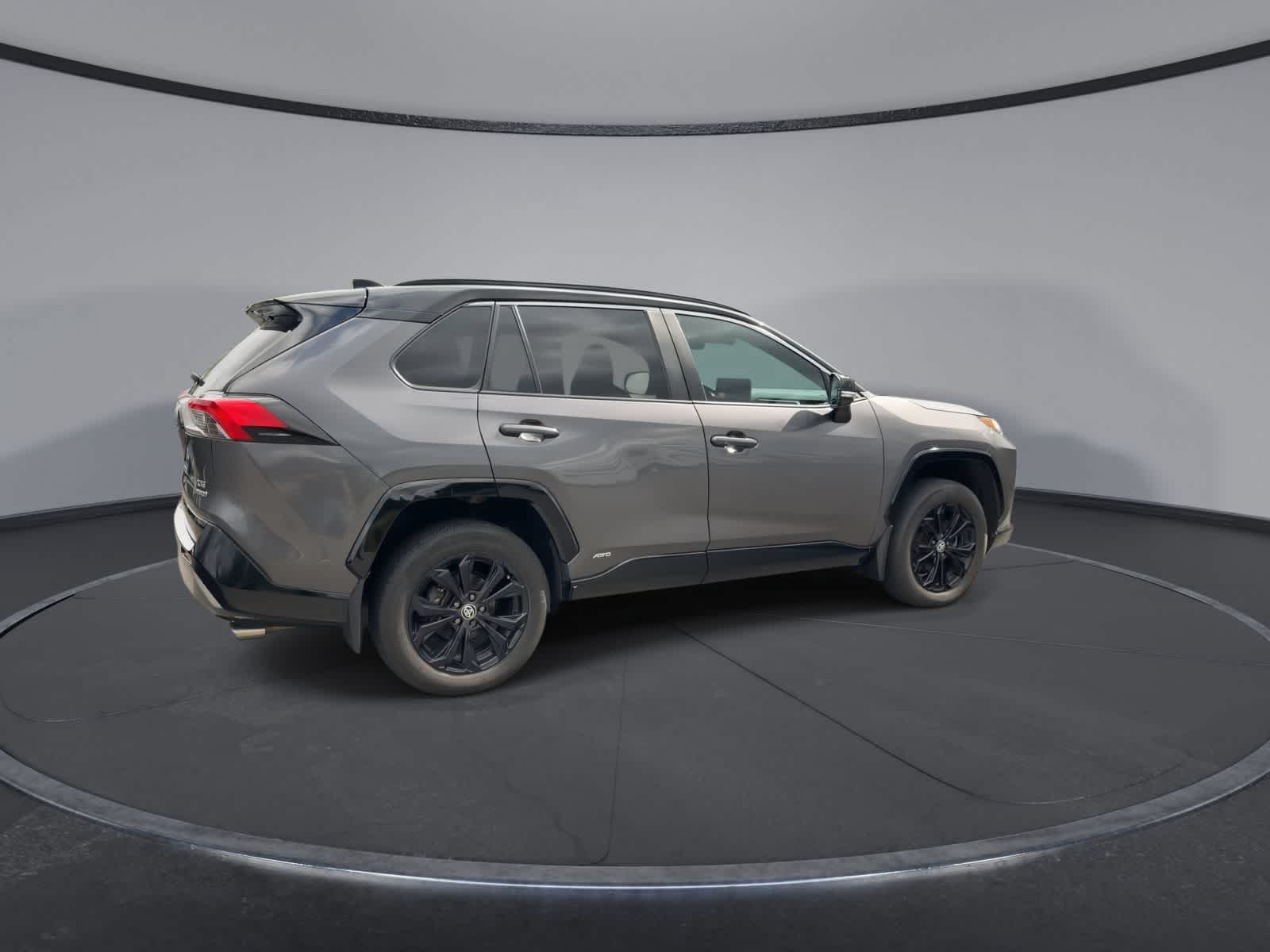 Thumbnail: 2024 Toyota RAV4 - 8