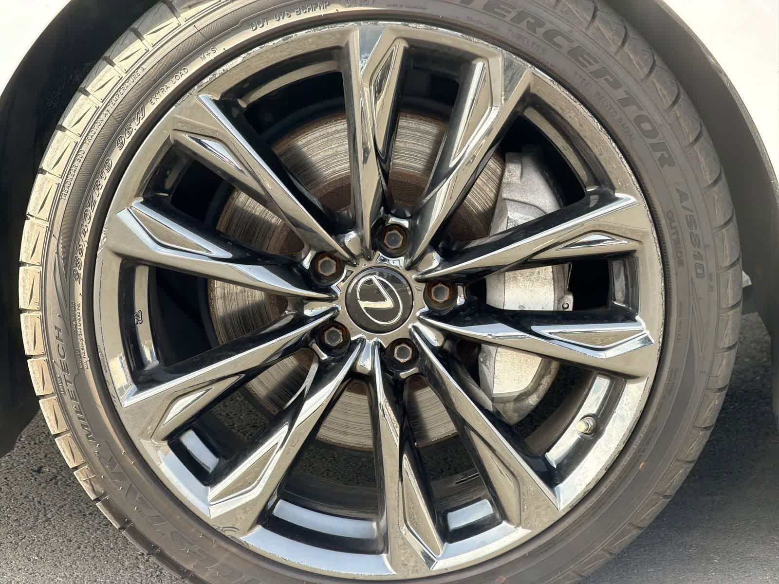 Thumbnail: 2022 Lexus IS - 14