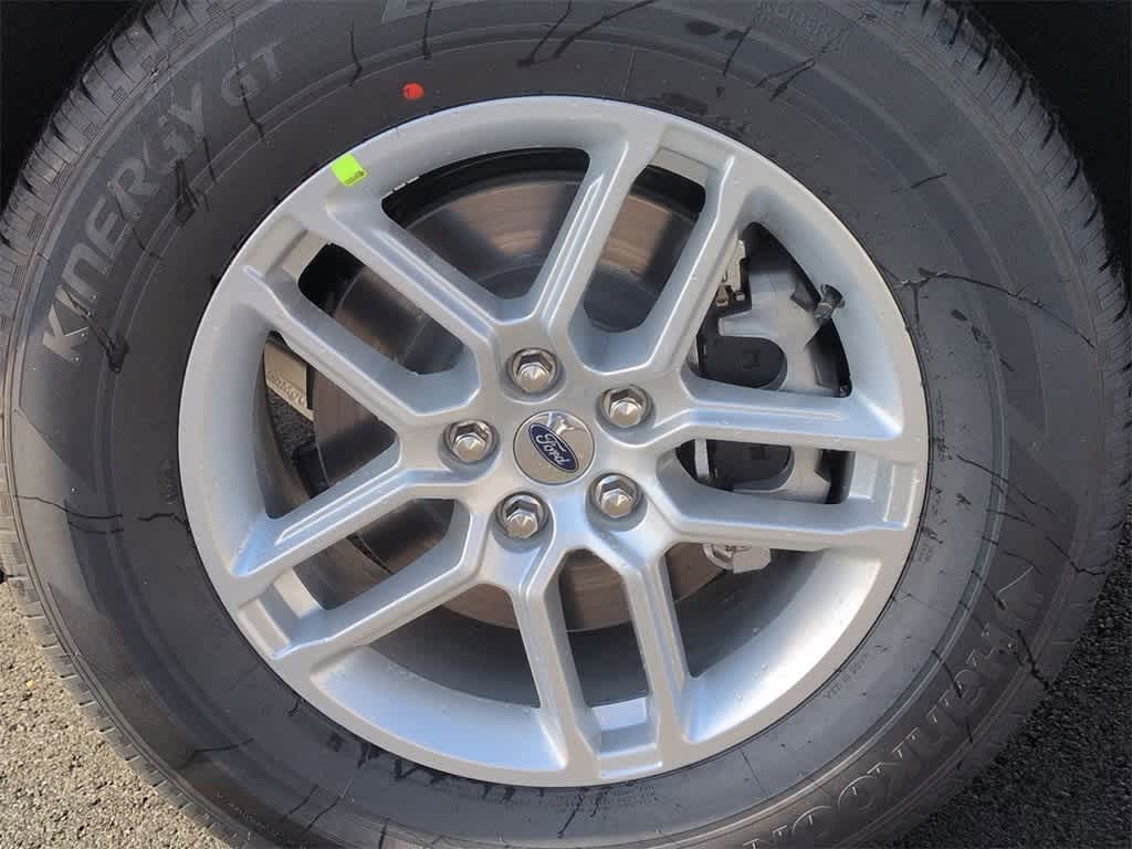 Thumbnail: 2026 Ford Explorer - 14