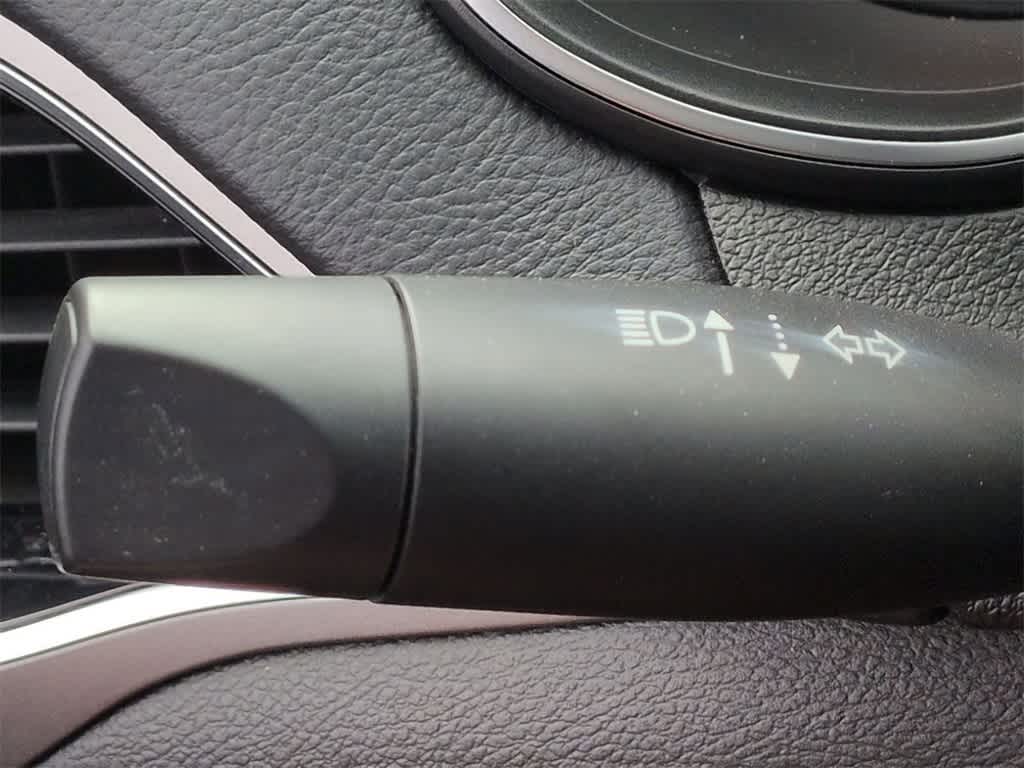 Thumbnail: 2019 Jeep Cherokee - 27