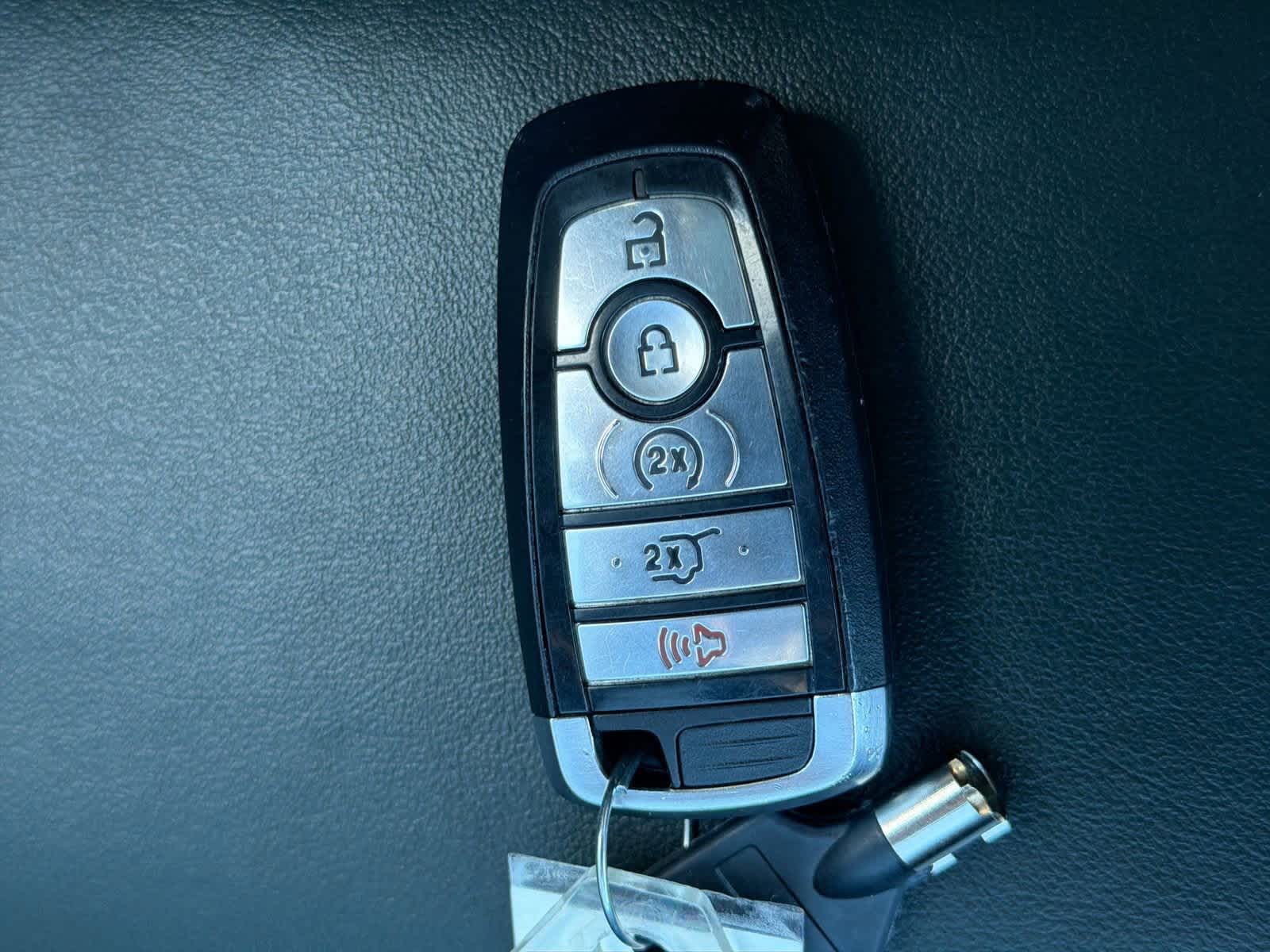 Thumbnail: 2022 Ford Explorer - 39