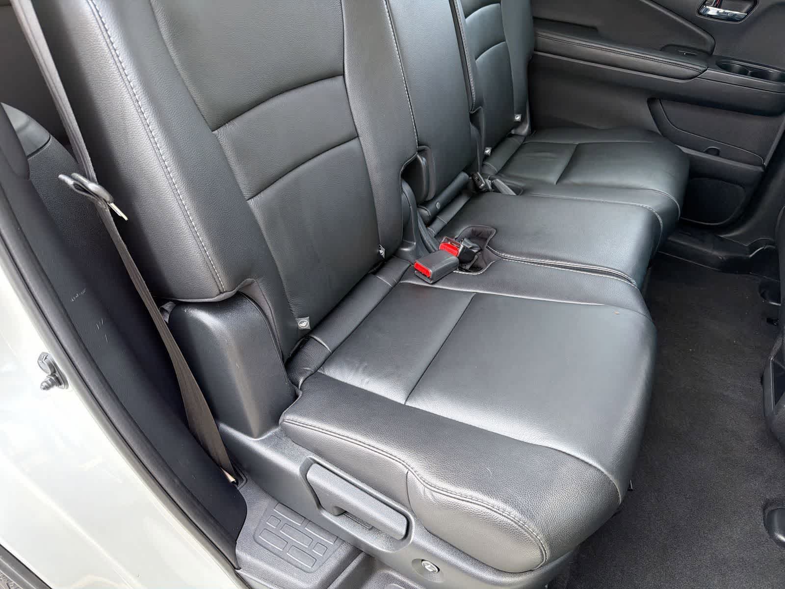 Thumbnail: 2018 Honda Pilot - 22