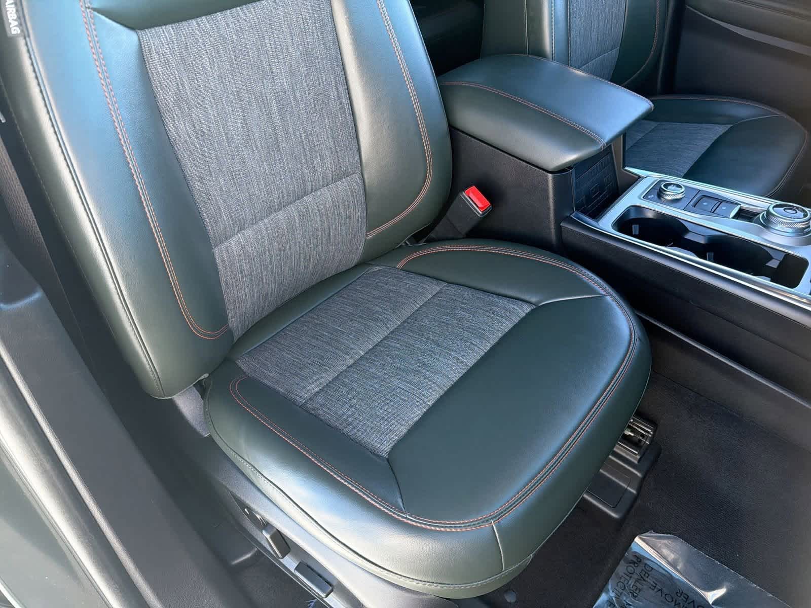 Thumbnail: 2022 Ford Explorer - 24