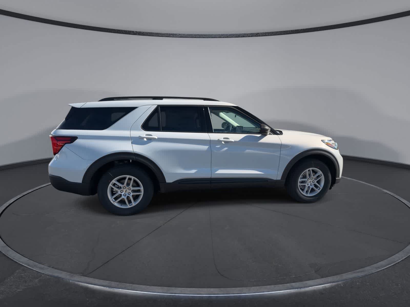 Thumbnail: 2026 Ford Explorer - 9